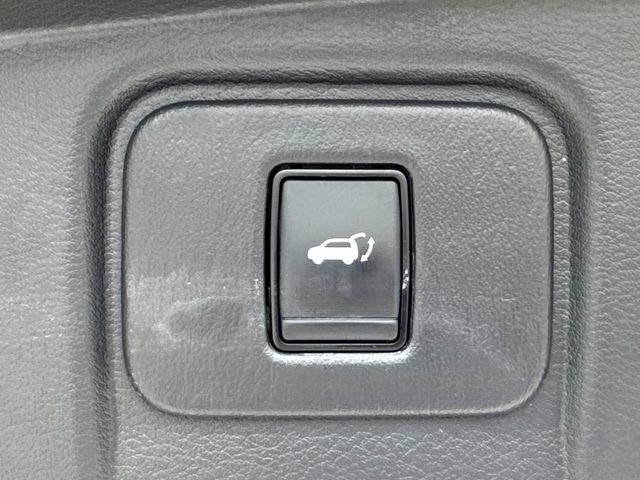 2022 Pearl White Nissan Murano SL FWD SUV