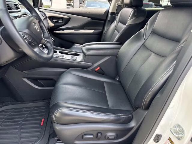 2022 Pearl White Nissan Murano SL FWD SUV