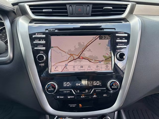 2022 Pearl White Nissan Murano SL FWD SUV