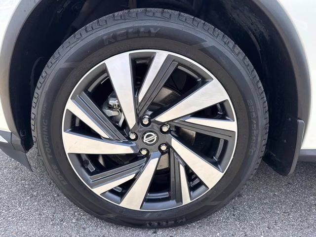 2022 Pearl White Nissan Murano SL FWD SUV