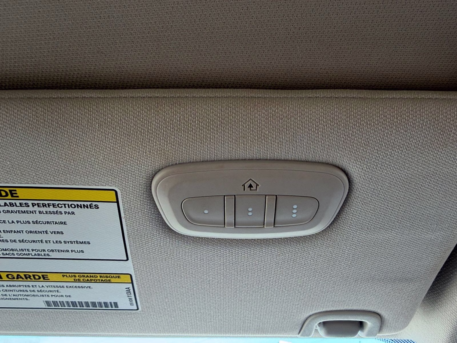 2014 Bright White Clearcoat Jeep Cherokee Latitude 4X4 SUV