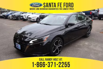 2024 Super Black Nissan Altima 2.5 SR FWD Sedan