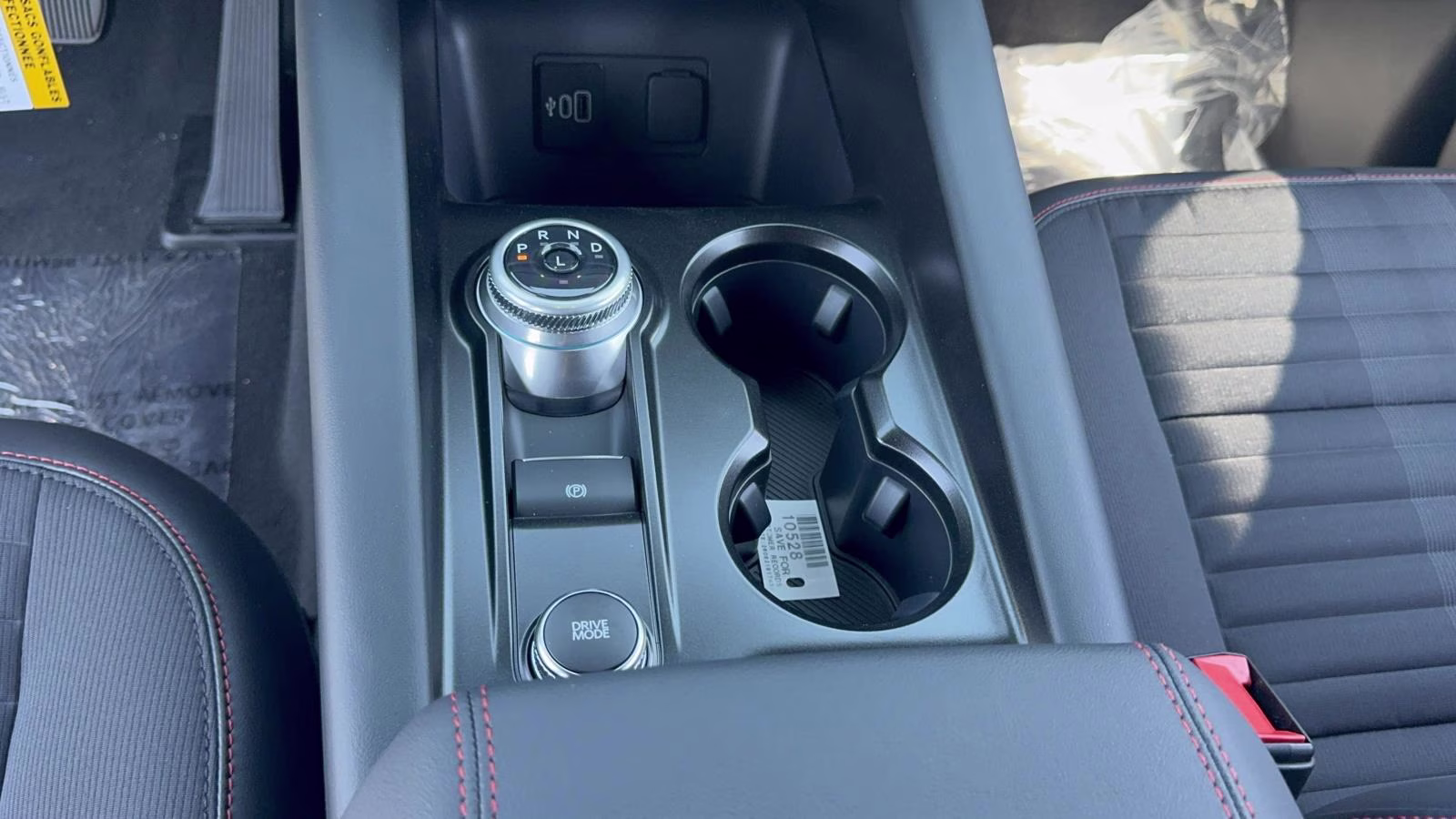 2026 Space White Metallic Ford Explorer ST-Line 4WD 4X4 SUV