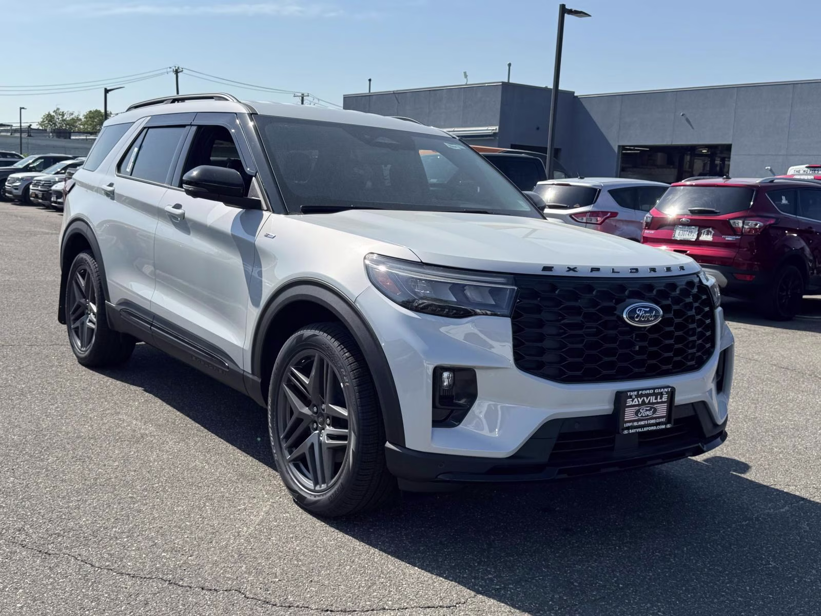 2026 Space White Metallic Ford Explorer ST-Line 4WD 4X4 SUV