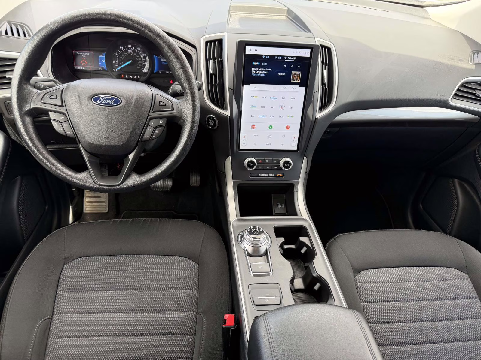 2023 White Ford Edge SE AWD AWD SUV