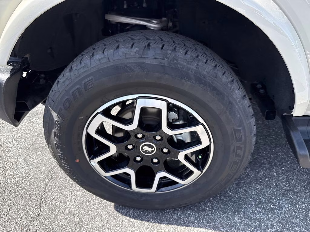 2025 Desert Sand Ford Bronco Outer Banks 4X4 SUV