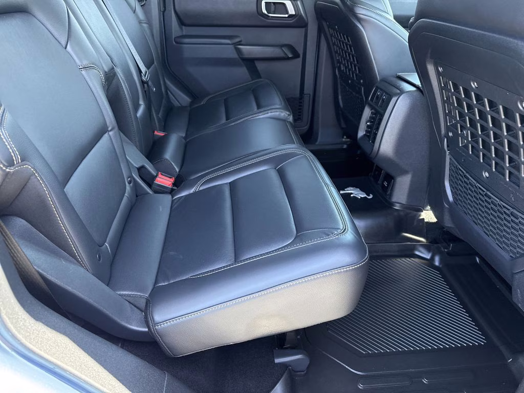 2025 Azure Gray Metallic Tri-Coat Ford Bronco Badlands 4X4 SUV