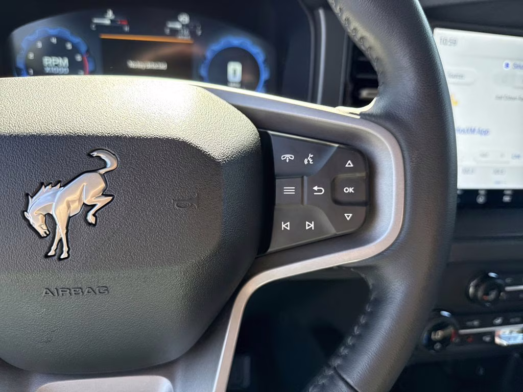 2025 Azure Gray Metallic Tri-Coat Ford Bronco Badlands 4X4 SUV