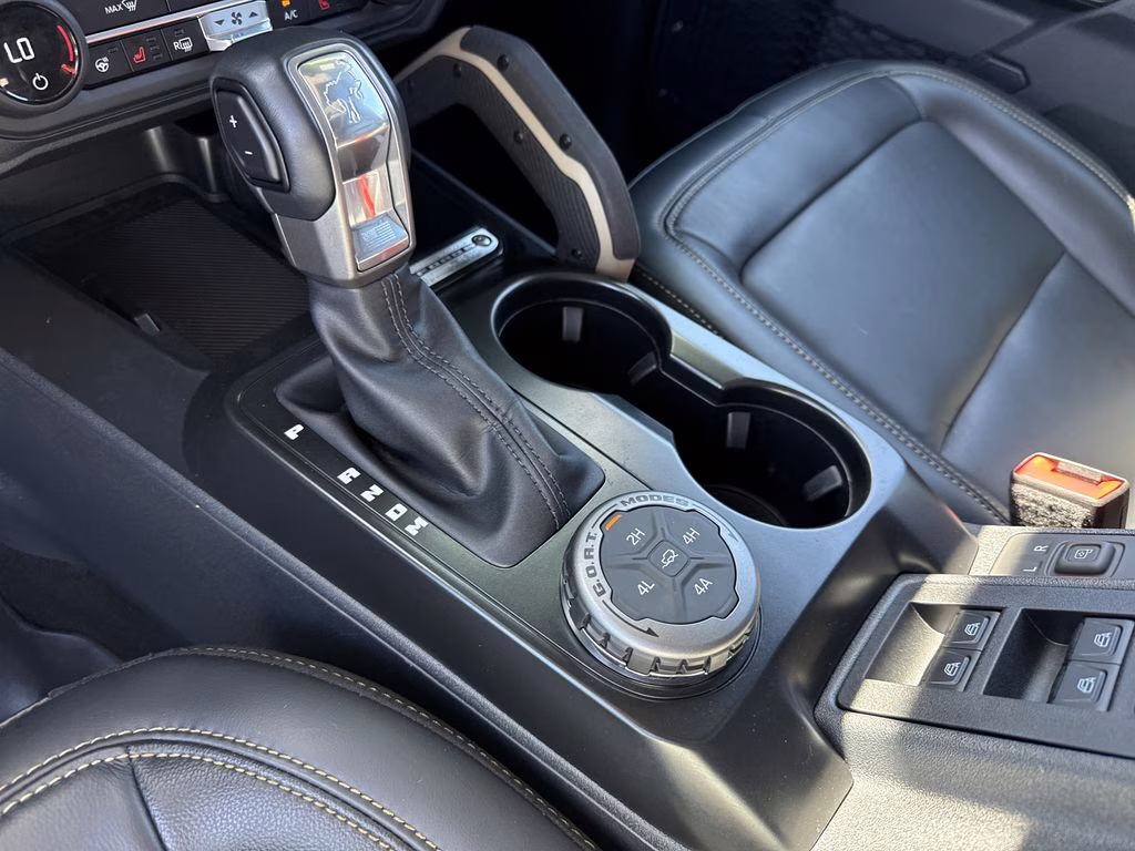 2025 Azure Gray Metallic Tri-Coat Ford Bronco Badlands 4X4 SUV