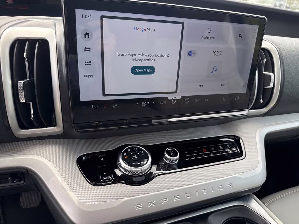 2025 Agate Black Metallic Ford Expedition Active 4X4 SUV