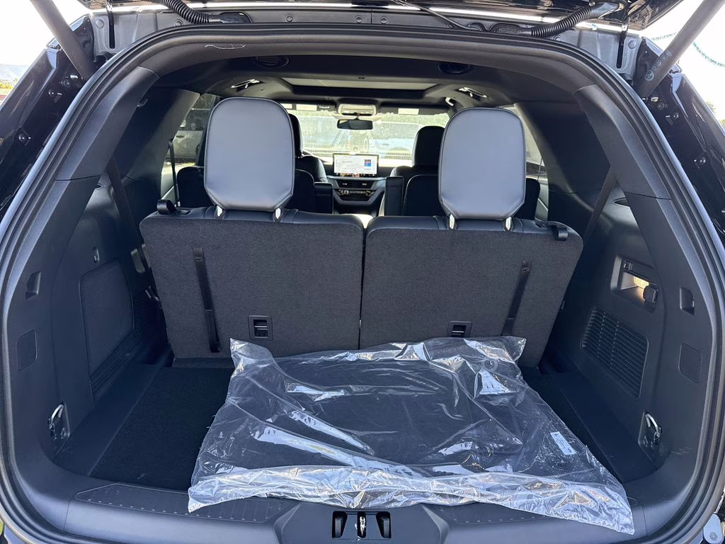 2026 Agate Black Metallic Ford Explorer ST-Line 4X4 SUV