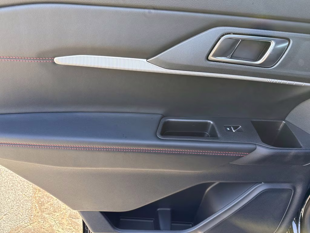 2026 Agate Black Metallic Ford Explorer ST-Line 4X4 SUV