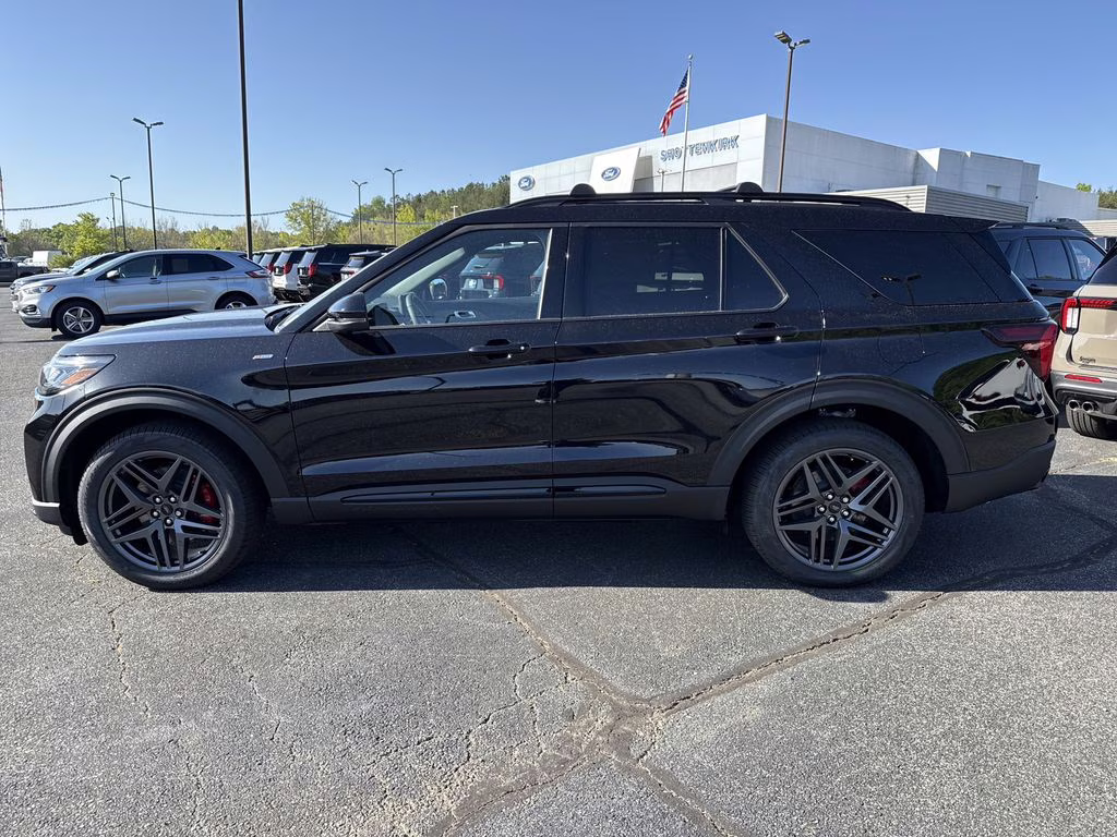 2026 Agate Black Metallic Ford Explorer ST-Line 4X4 SUV
