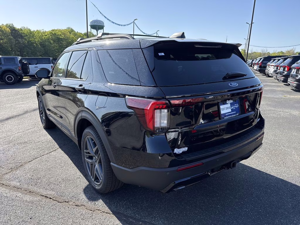 2026 Agate Black Metallic Ford Explorer ST-Line 4X4 SUV