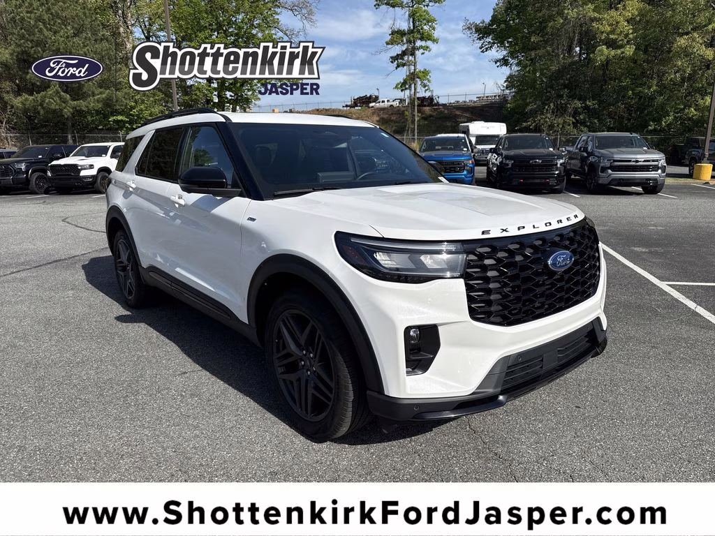 2025 White Metallic Ford Explorer ST-Line 4X4 SUV