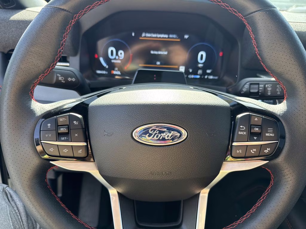 2025 White Metallic Ford Explorer ST-Line 4X4 SUV