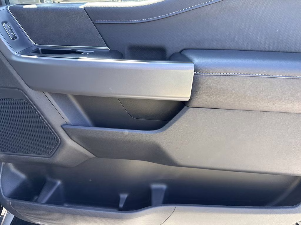 2025 Antimatter Blue Metallic Ford F-150 XLT 4X4 Truck