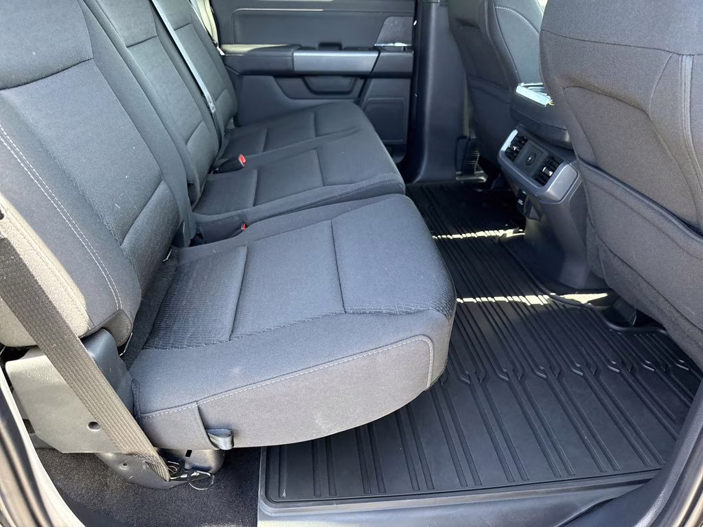 2025 Antimatter Blue Metallic Ford F-150 XLT 4X4 Truck