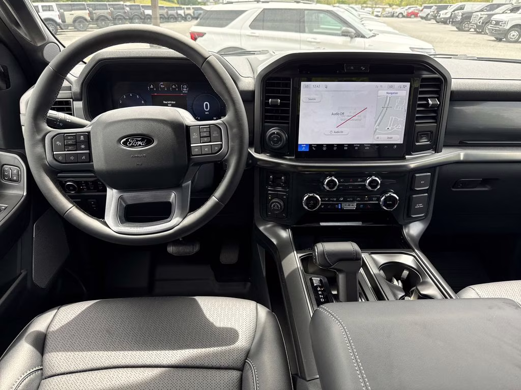 2026 Oxford White Ford F-150 Lariat 4X4 Truck