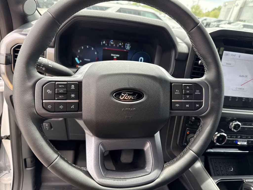2026 Oxford White Ford F-150 Lariat 4X4 Truck