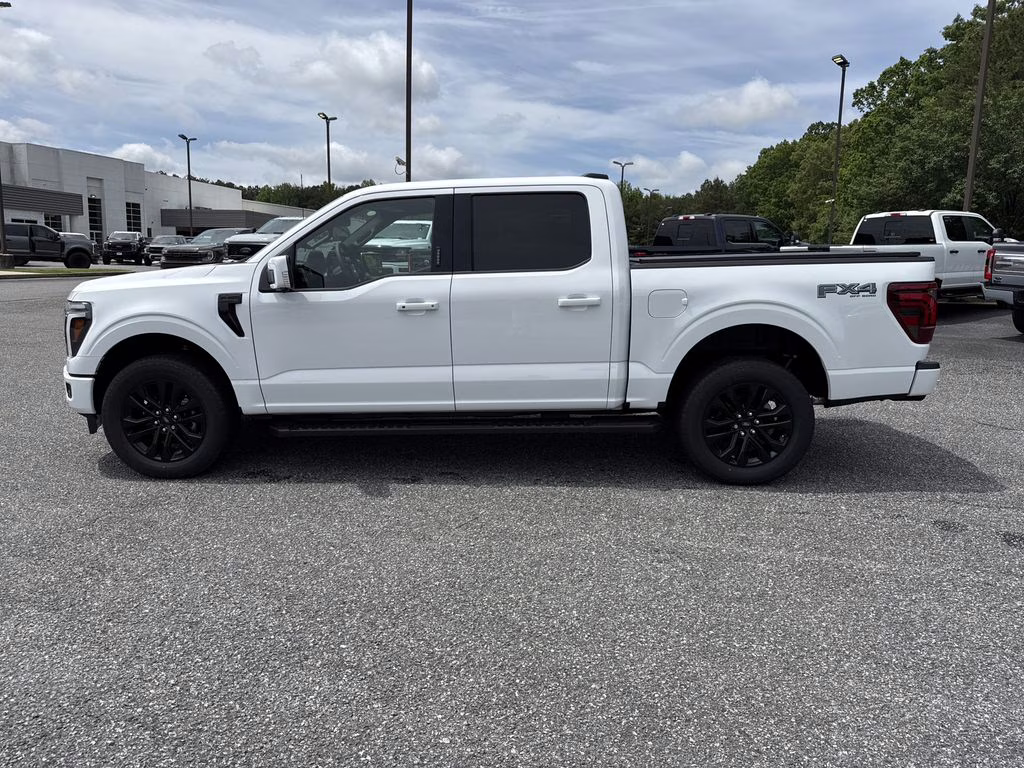 2026 Oxford White Ford F-150 Lariat 4X4 Truck