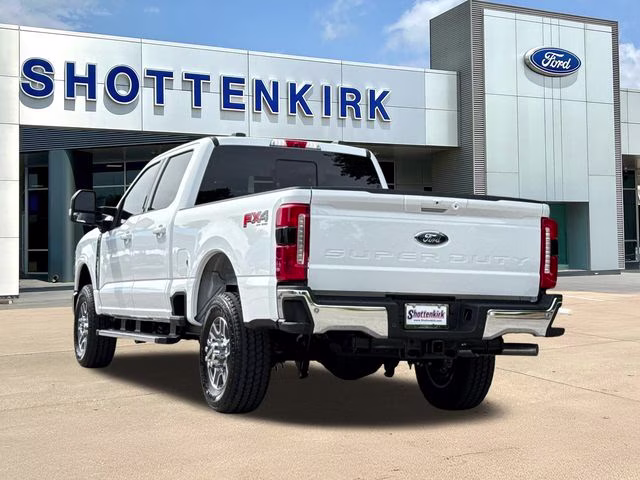 2026 Oxford White Ford Super Duty F-250 SRW Lariat 4X4 Truck