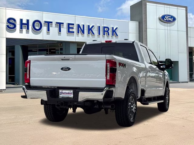 2026 Oxford White Ford Super Duty F-250 SRW Lariat 4X4 Truck