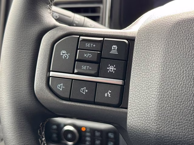 2026 Avalanche Ford Super Duty F-250 SRW Lariat 4X4 Truck