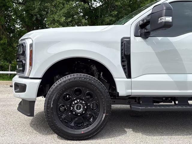 2026 Avalanche Ford Super Duty F-250 SRW Lariat 4X4 Truck