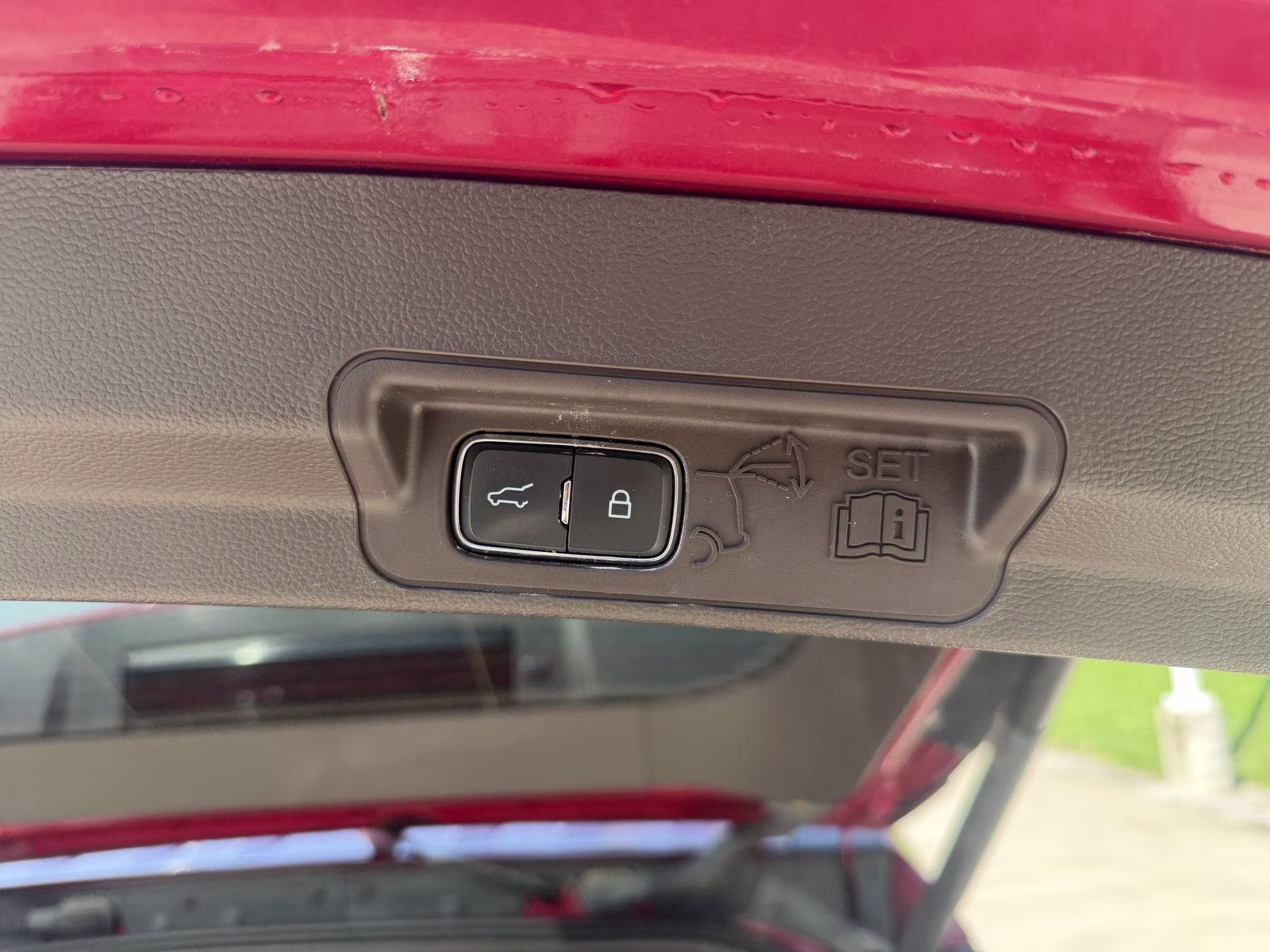 2023 Rapid Red Metallic Tinted Clearcoat Ford Explorer King Ranch 4X4 SUV