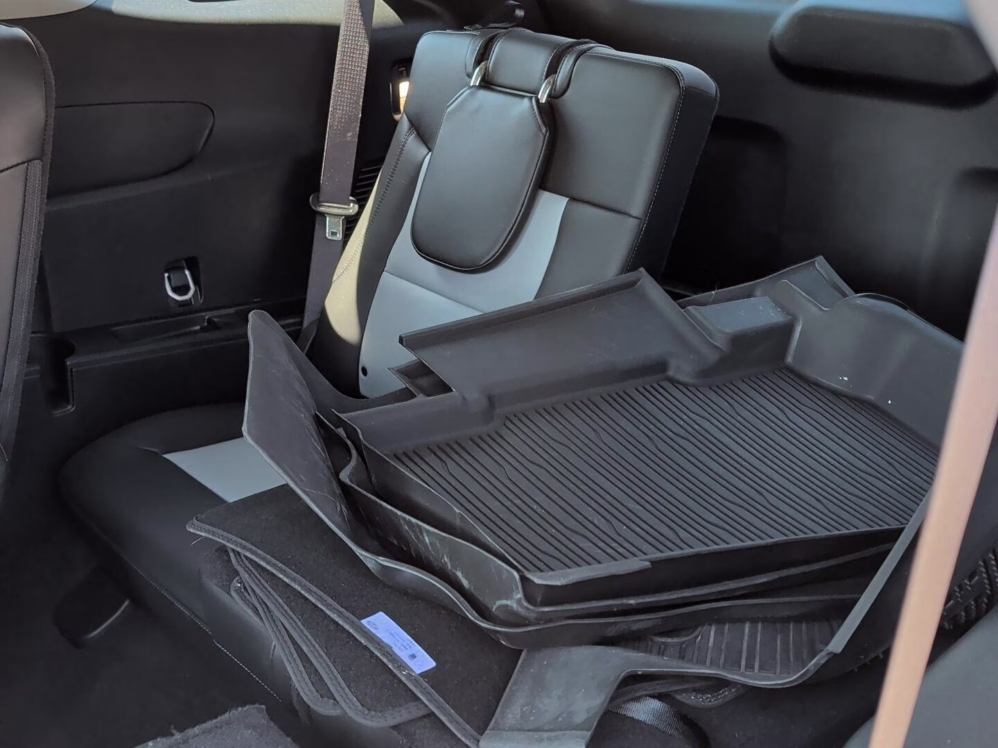 2024 Agate Black Ford Explorer XLT 4X4 SUV