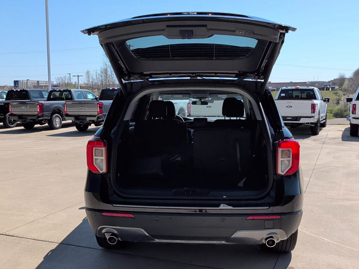 2024 Agate Black Ford Explorer XLT 4X4 SUV