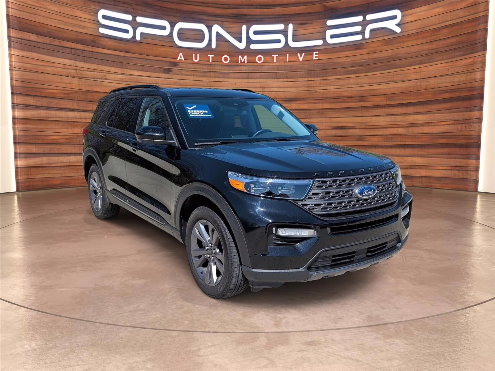 2024 Agate Black Ford Explorer XLT 4X4 SUV