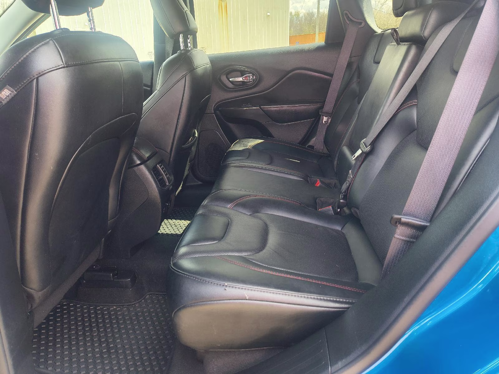 2022 Hydro Blue Pearlcoat Jeep Cherokee Trailhawk 4X4 SUV