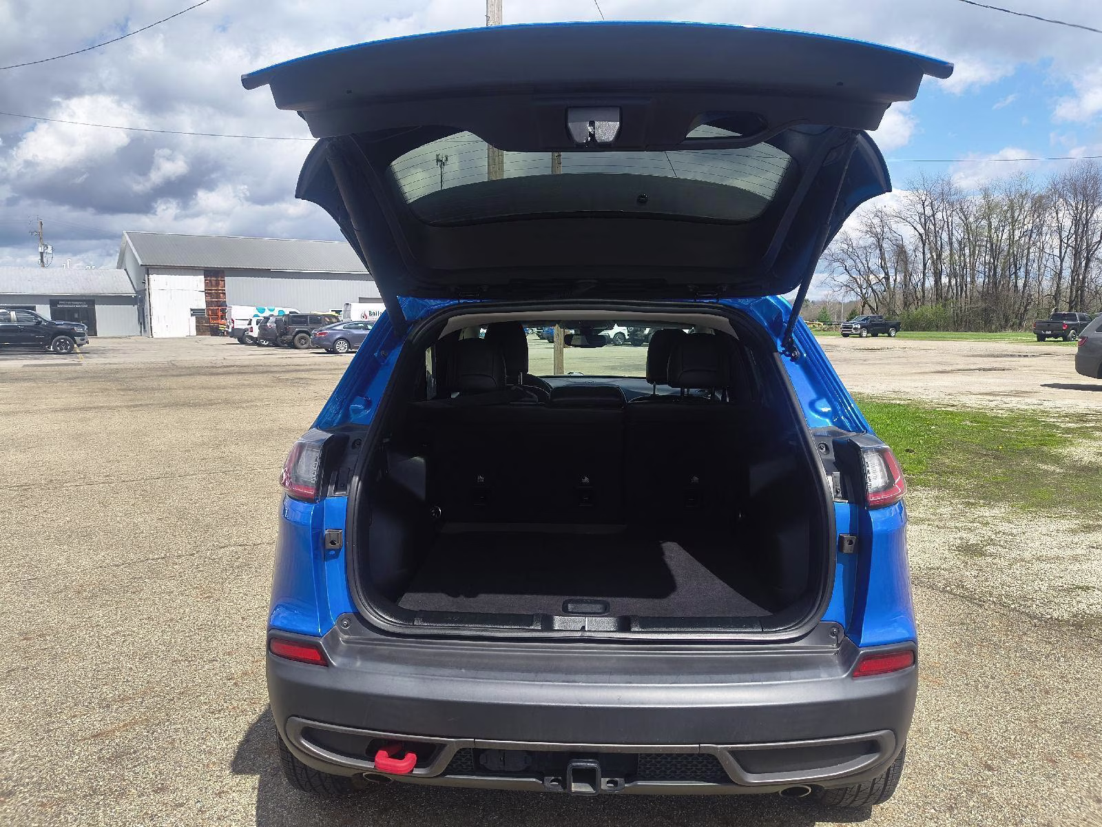 2022 Hydro Blue Pearlcoat Jeep Cherokee Trailhawk 4X4 SUV