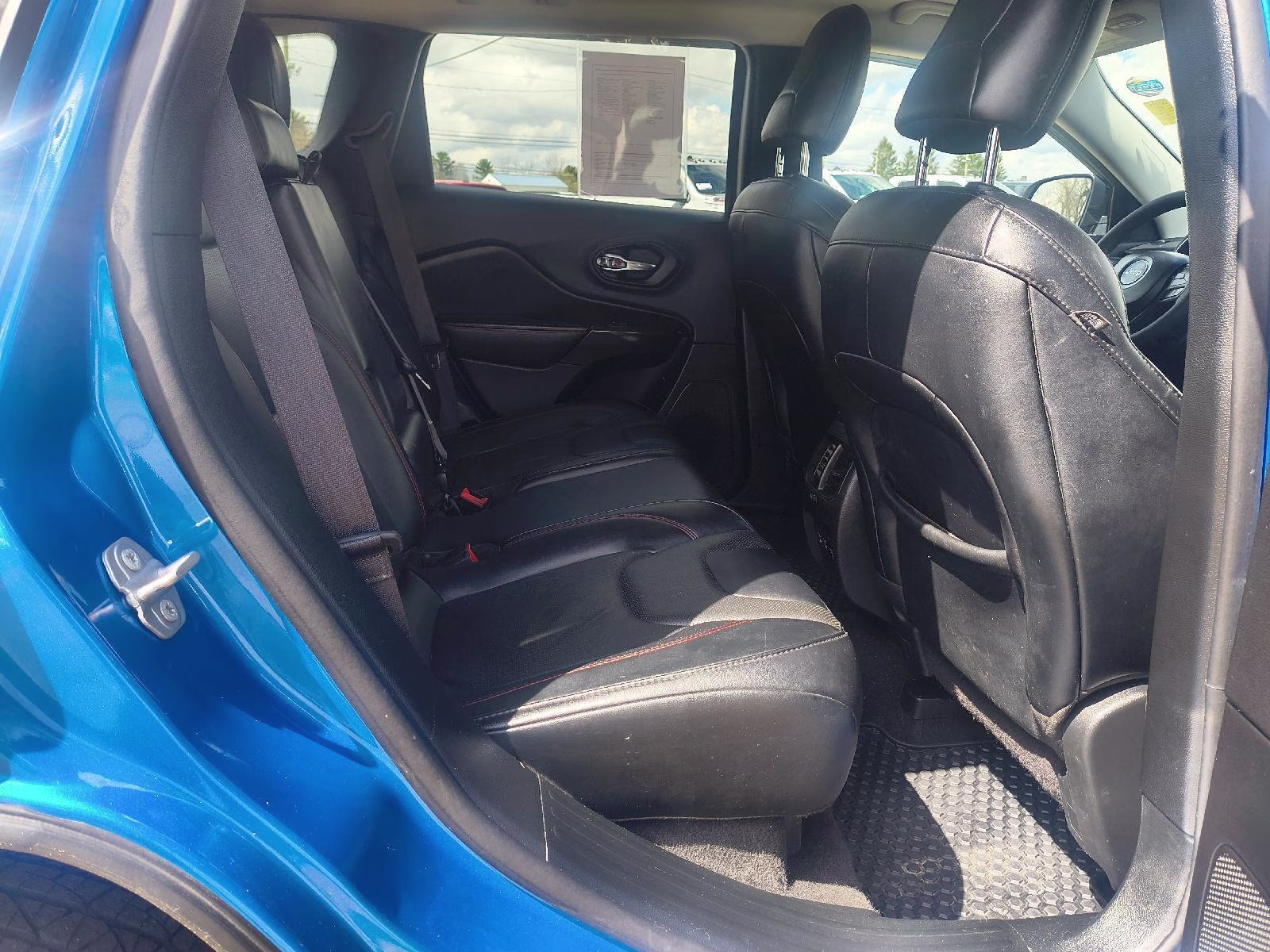 2022 Hydro Blue Pearlcoat Jeep Cherokee Trailhawk 4X4 SUV