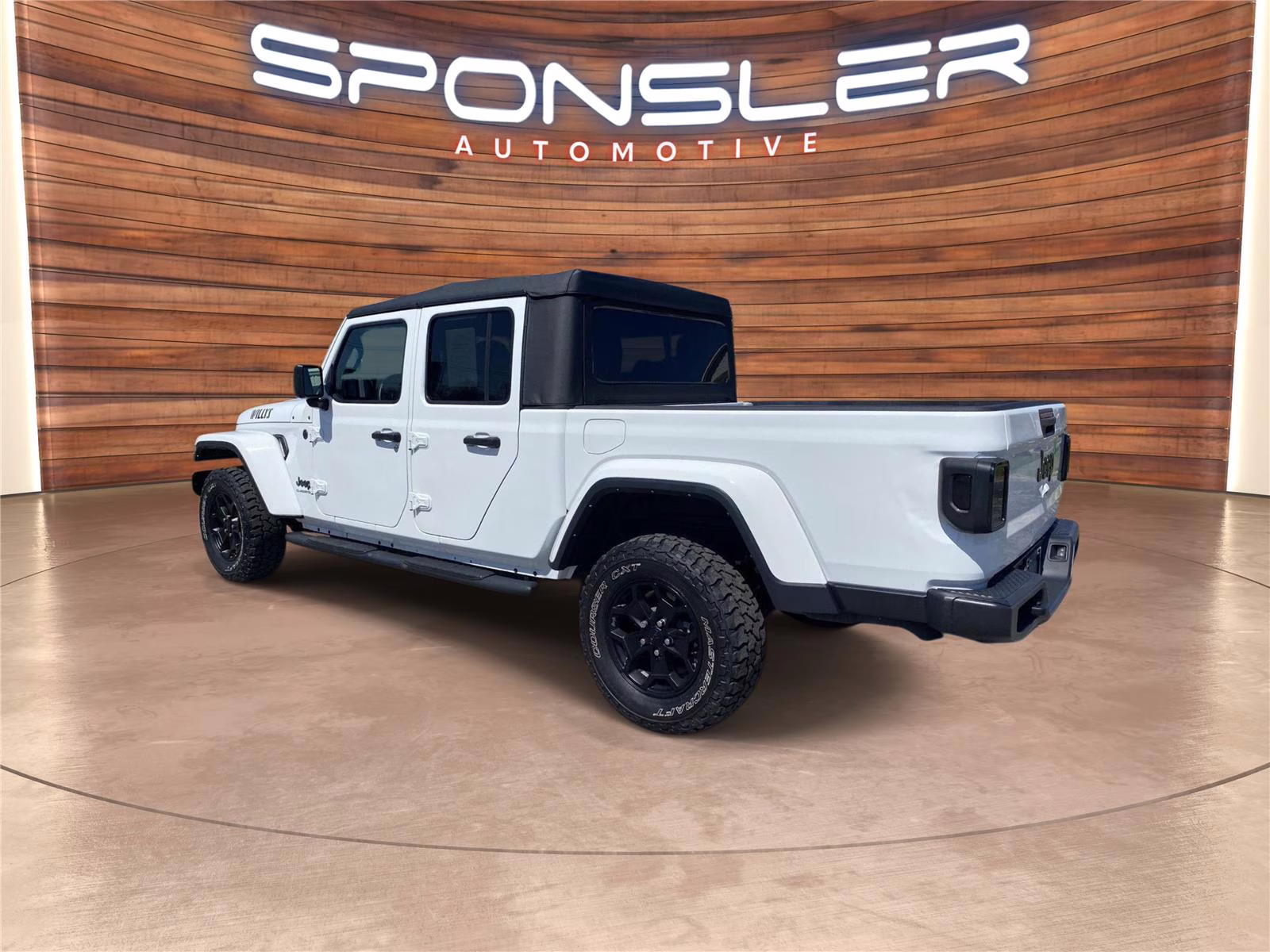2022 Bright White Clearcoat Jeep Gladiator Willys Sport 4X4 Truck