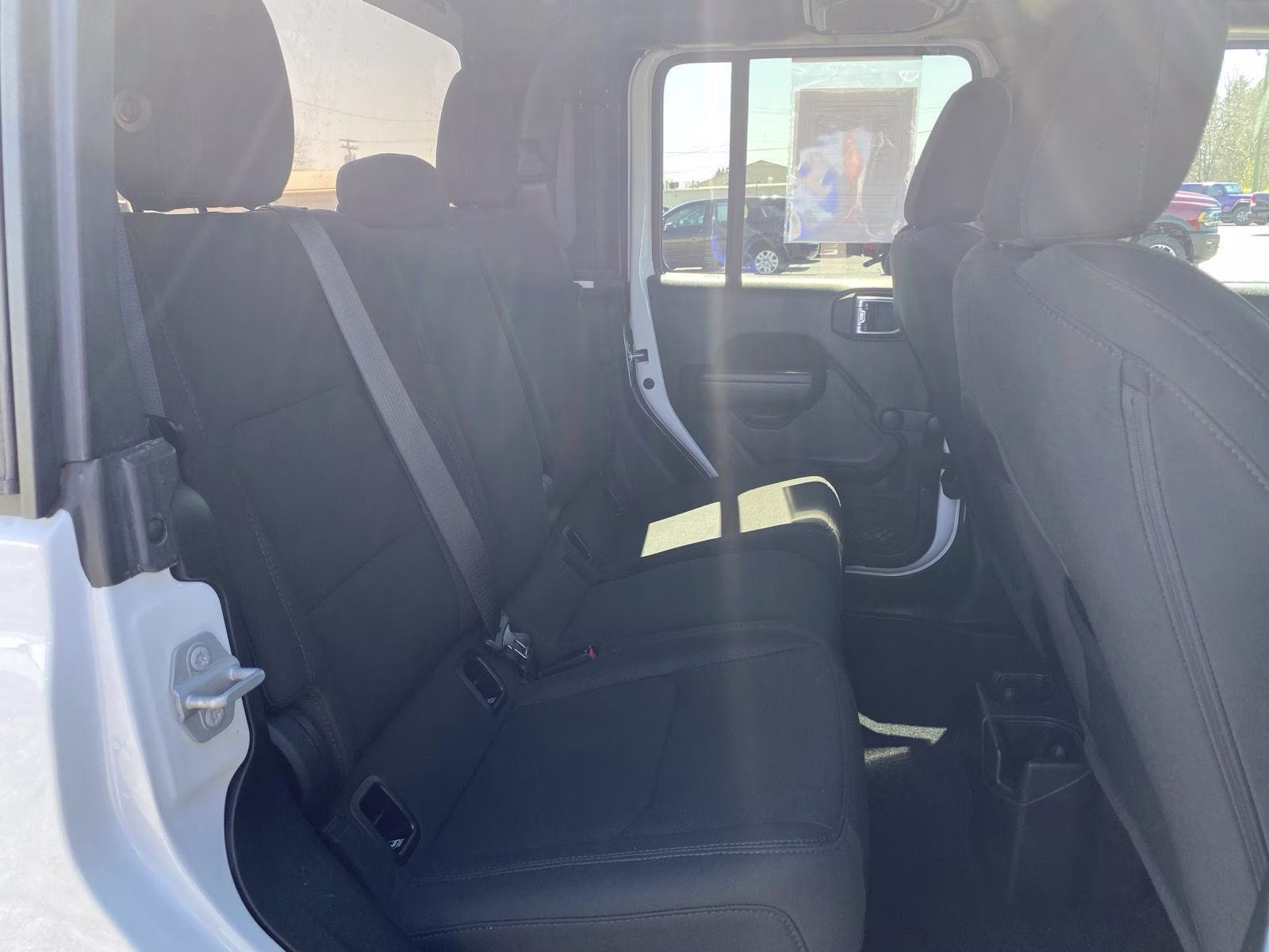 2022 Bright White Clearcoat Jeep Gladiator Willys Sport 4X4 Truck