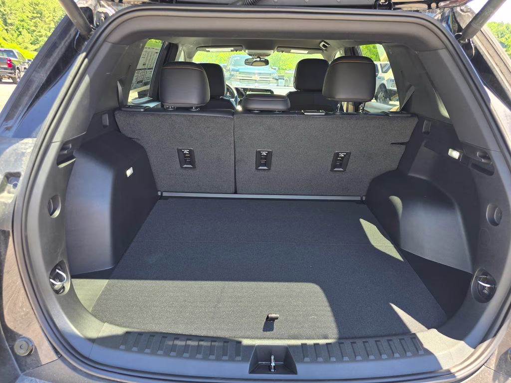 2026 Mosaic Black Metallic Chevrolet Equinox ACTIV FWD SUV