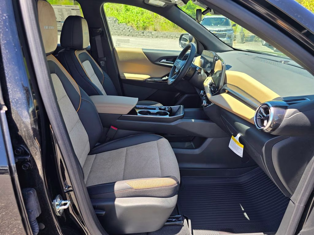 2026 Mosaic Black Metallic Chevrolet Equinox ACTIV FWD SUV