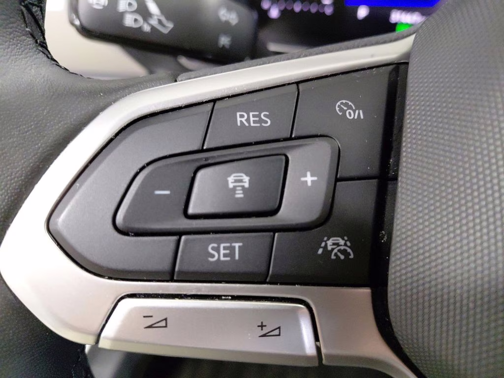 2024 Pure White Volkswagen Jetta 1.5T Sport FWD Sedan