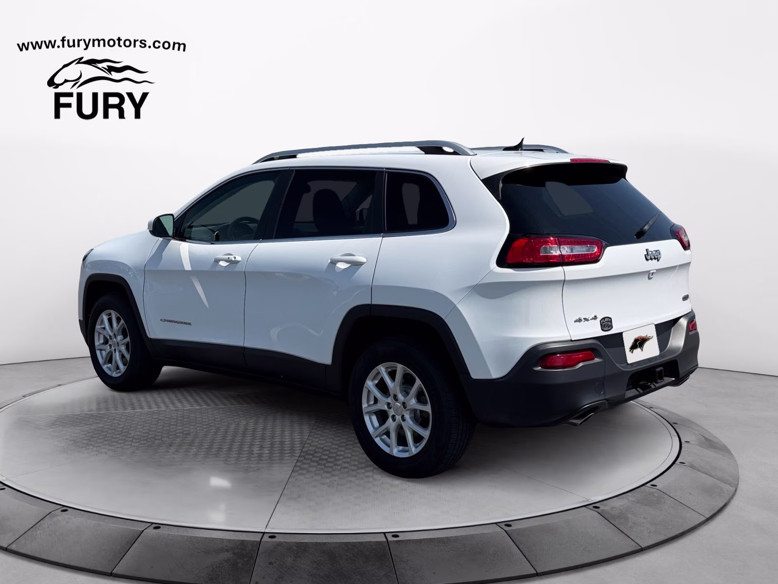 2014 Bright White Clearcoat Jeep Cherokee Latitude 4X4 SUV