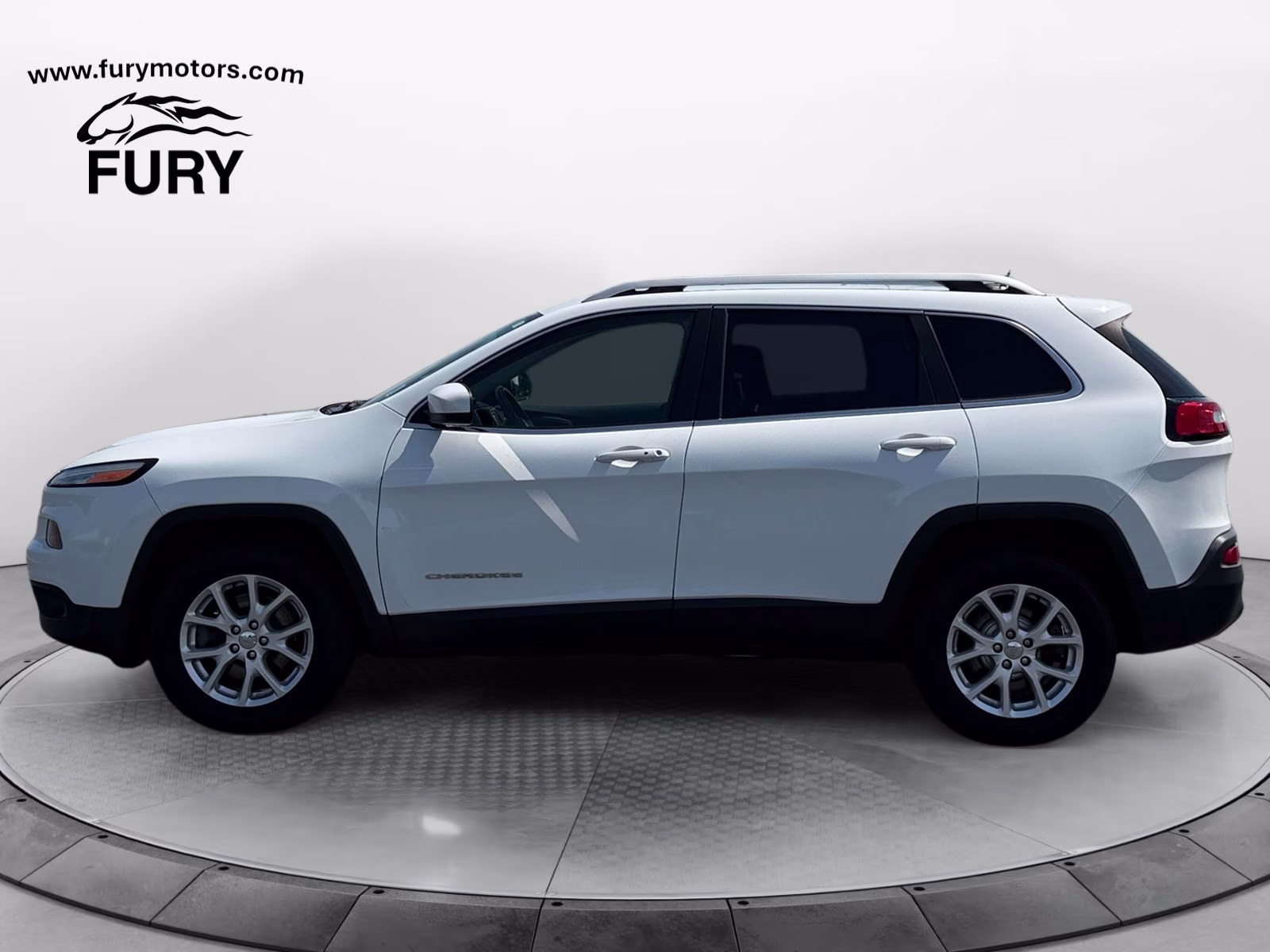 2014 Bright White Clearcoat Jeep Cherokee Latitude 4X4 SUV
