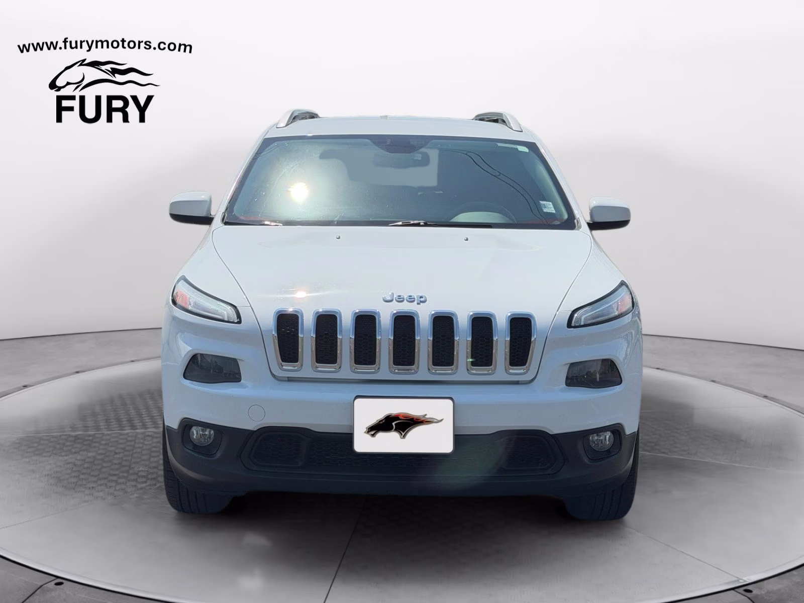 2014 Bright White Clearcoat Jeep Cherokee Latitude 4X4 SUV