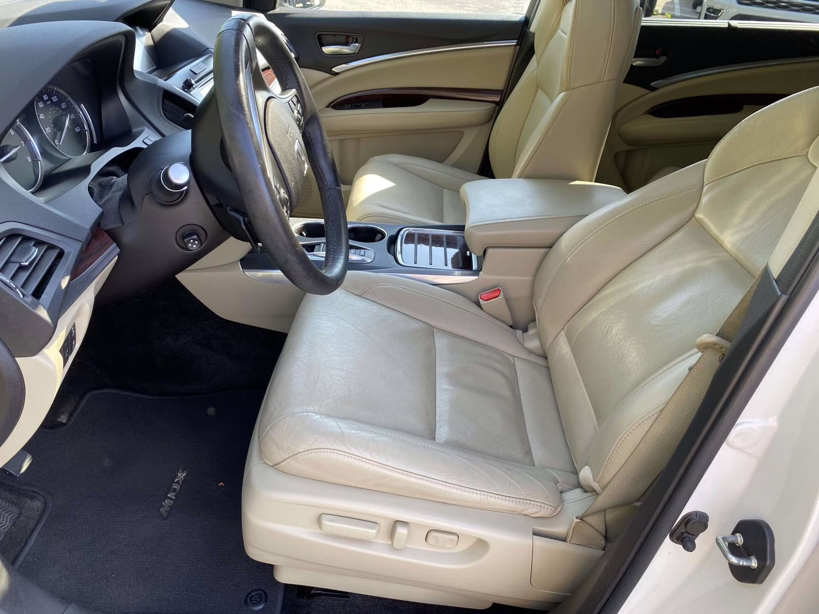 2016 White Diamond Pearl Acura MDX 3.5L FWD SUV