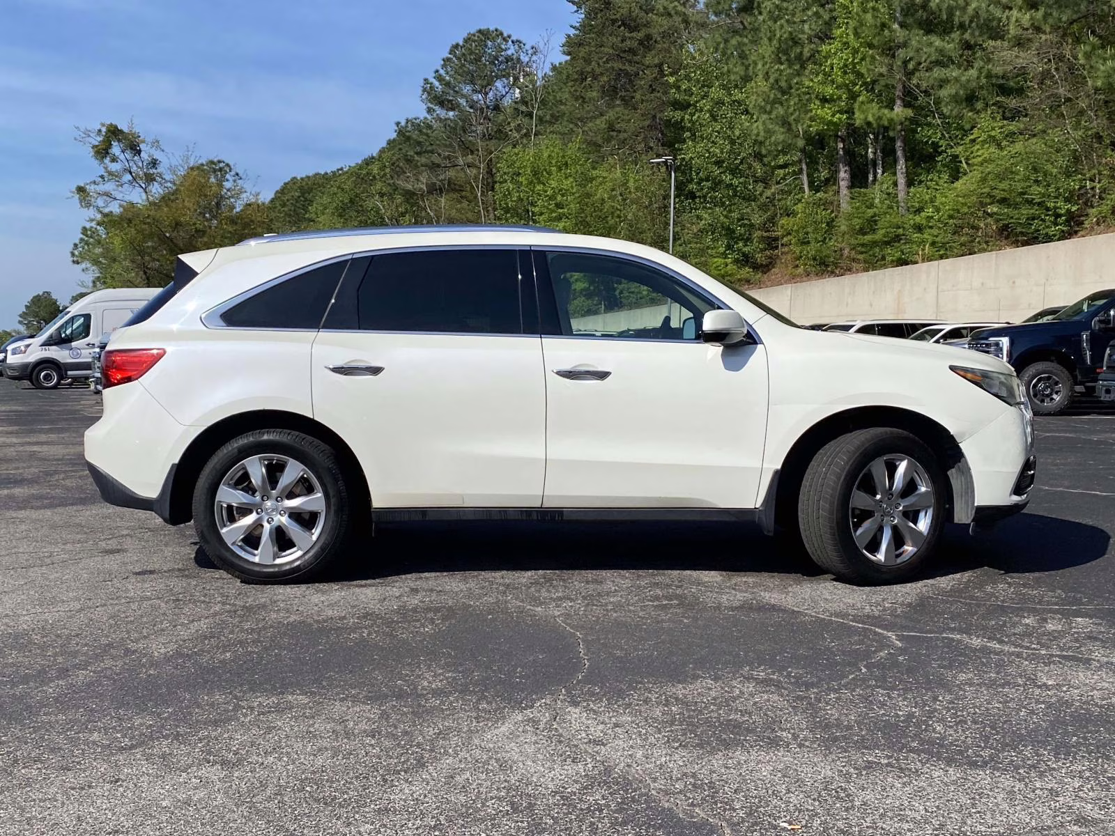 2016 White Diamond Pearl Acura MDX 3.5L FWD SUV