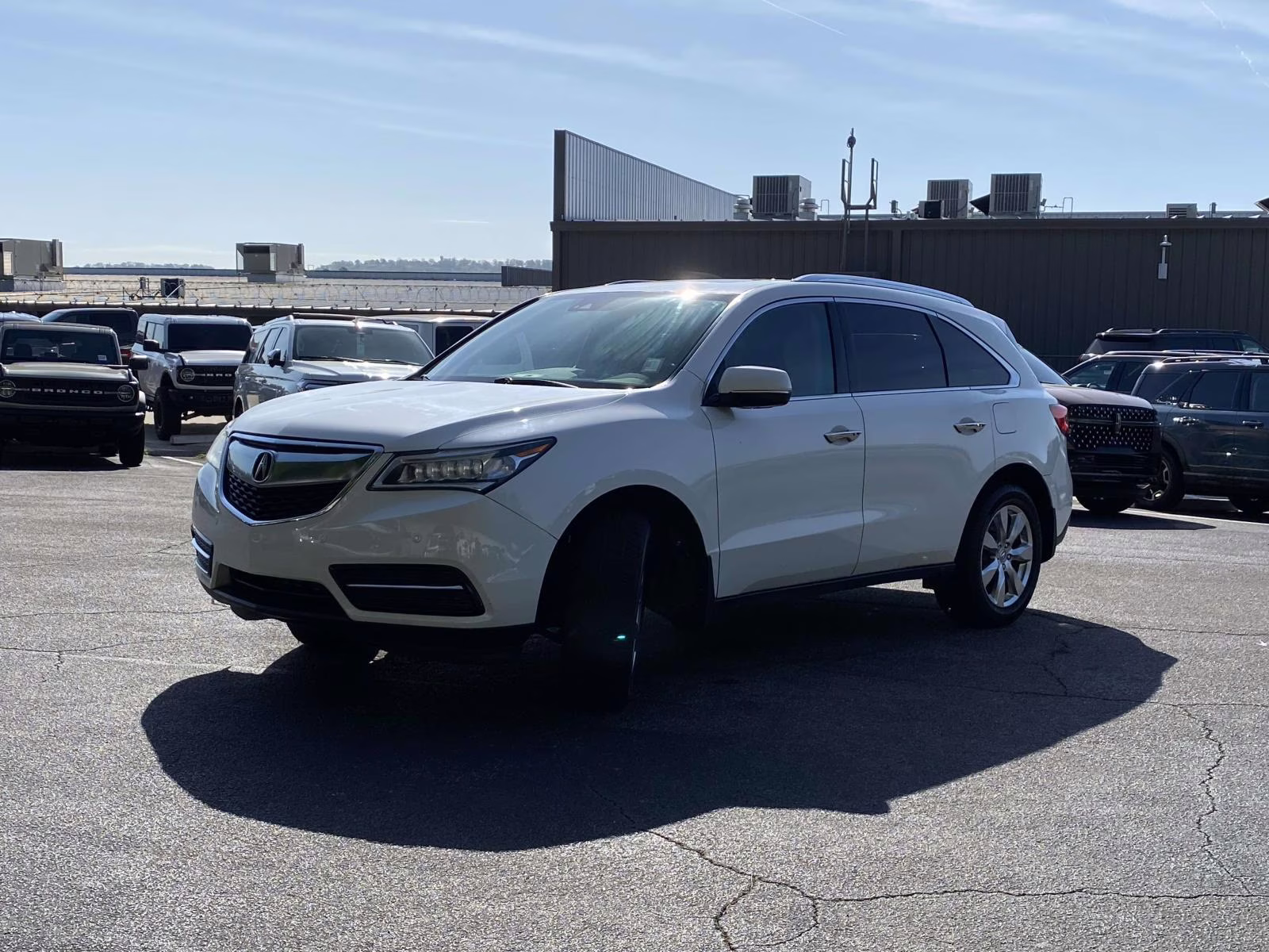 2016 White Diamond Pearl Acura MDX 3.5L FWD SUV