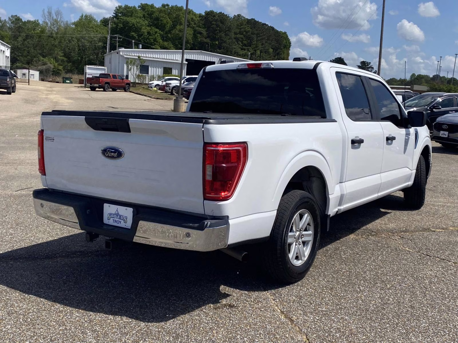 2021 Oxford White Ford F-150 XLT RWD Truck
