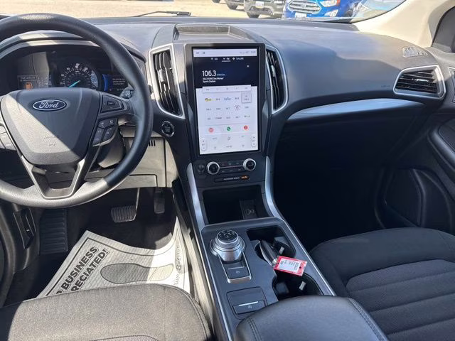 2024 Atlas Blue Metallic Ford Edge SE AWD SUV