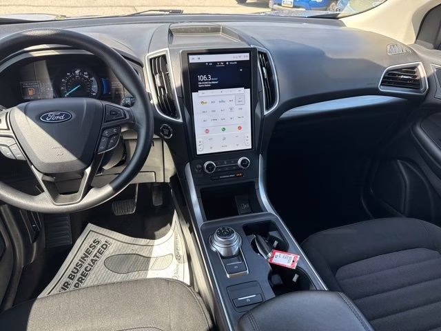 2024 Atlas Blue Metallic Ford Edge SE AWD SUV